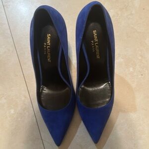 Saint Laurent blue heels 💙🦋